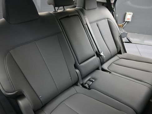 New 2025 Hyundai Ioniq 5 SEL image 16