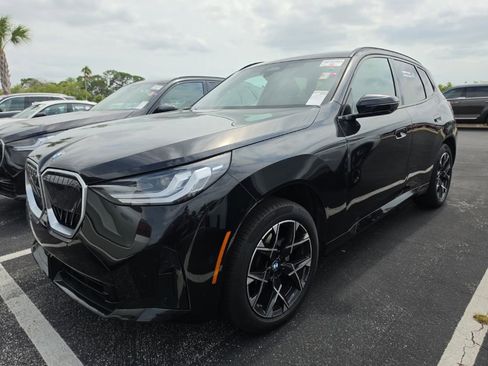 Used 2025 BMW X3 xDrive30i w/ Premium Package AWD/4WD image 4