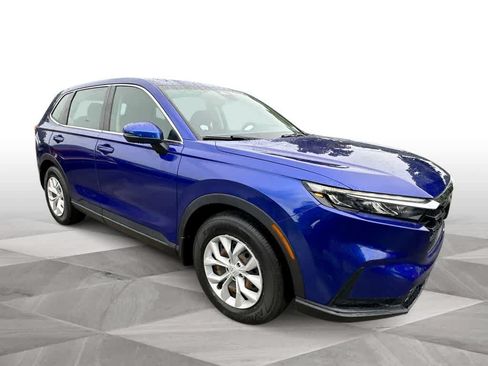 Used 2024 Honda CR-V LX image 2