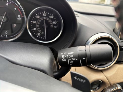 Used 2016 MAZDA MX-5 Miata Grand Touring image 17