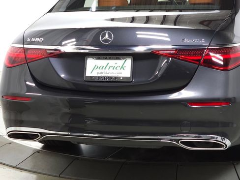 Used 2022 Mercedes-Benz S 580 4MATIC Sedan image 9