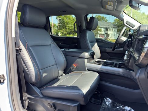 Used 2026 Ford F250 Lariat w/ Black Appearance Package AWD/4WD image 33