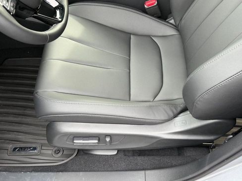 Certified 2025 Acura ADX AWD image 10