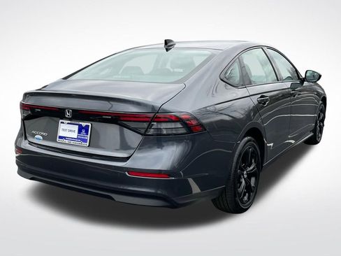 Certified 2025 Honda Accord SE image 6
