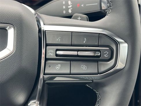 New 2025 GMC Acadia Elevation image 14