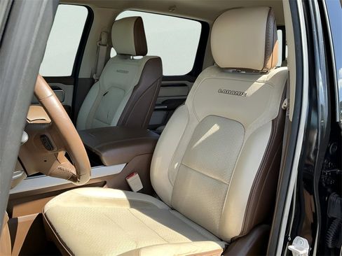 Used 2019 RAM 1500 Laramie image 32