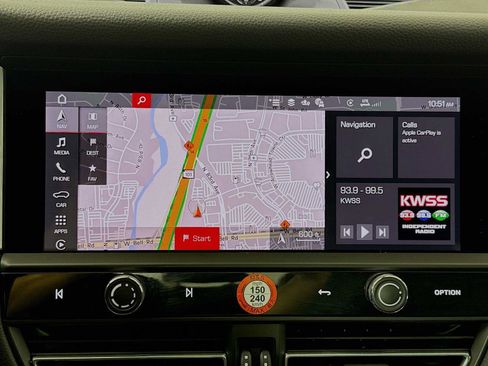 Certified 2026 Porsche Macan AWD/4WD image 18