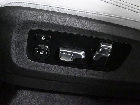 Used 2026 BMW X5 xDrive40i image 27