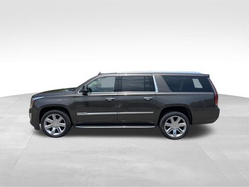 Used 2020 Cadillac Escalade ESV Luxury AWD/4WD image 4