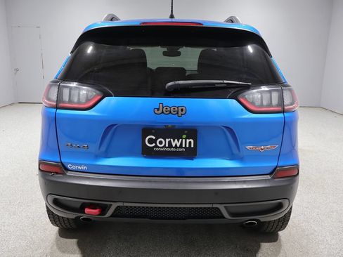 Used 2021 Jeep Cherokee Trailhawk AWD/4WD image 3
