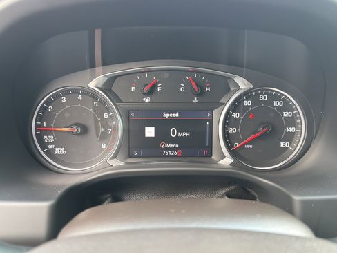 Used 2021 GMC Acadia SLT w/ Trailering Package FWD image 15