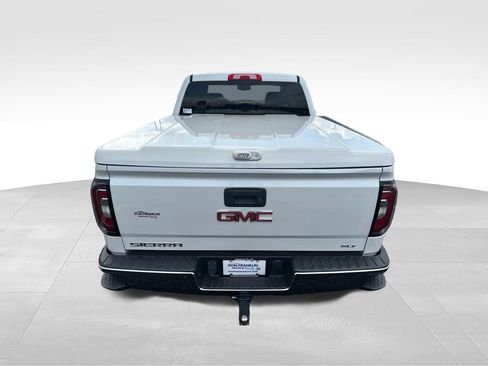 Used 2018 GMC Sierra 1500 SLT w/ SLT Premium Package AWD/4WD image 9