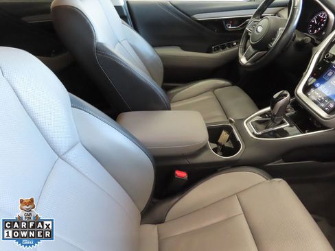 Used 2022 Subaru Outback Limited image 27
