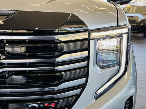 Used 2026 GMC Sierra 1500 AT4 w/ Technology Package AWD/4WD image 22