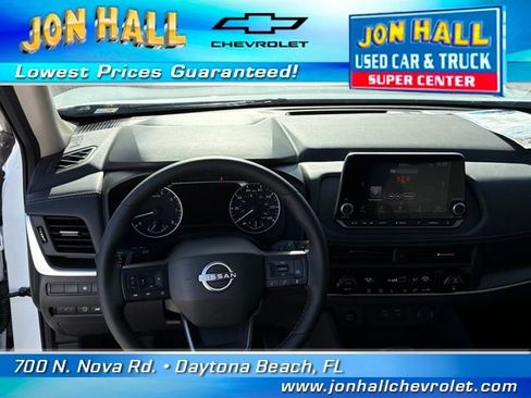 Used 2026 Nissan Rogue SV FWD image 25