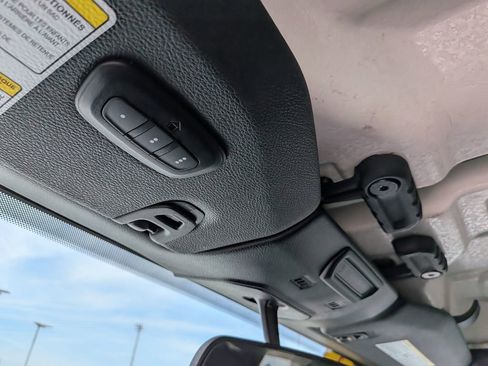 Used 2021 Jeep Wrangler Unlimited Sahara AWD/4WD image 31