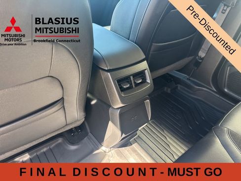 Used 2025 Chevrolet Equinox EV LT w/ Convenience Package FWD image 35