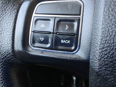 Used 2020 Dodge Journey SE FWD image 14