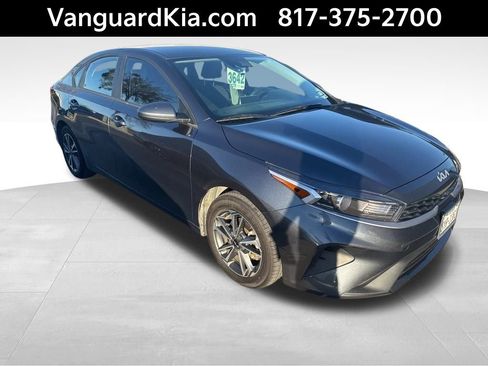 Certified 2023 Kia Forte LXS image 1