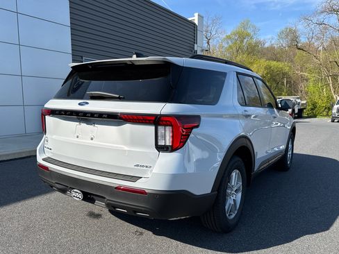 New 2026 Ford Explorer Active image 17