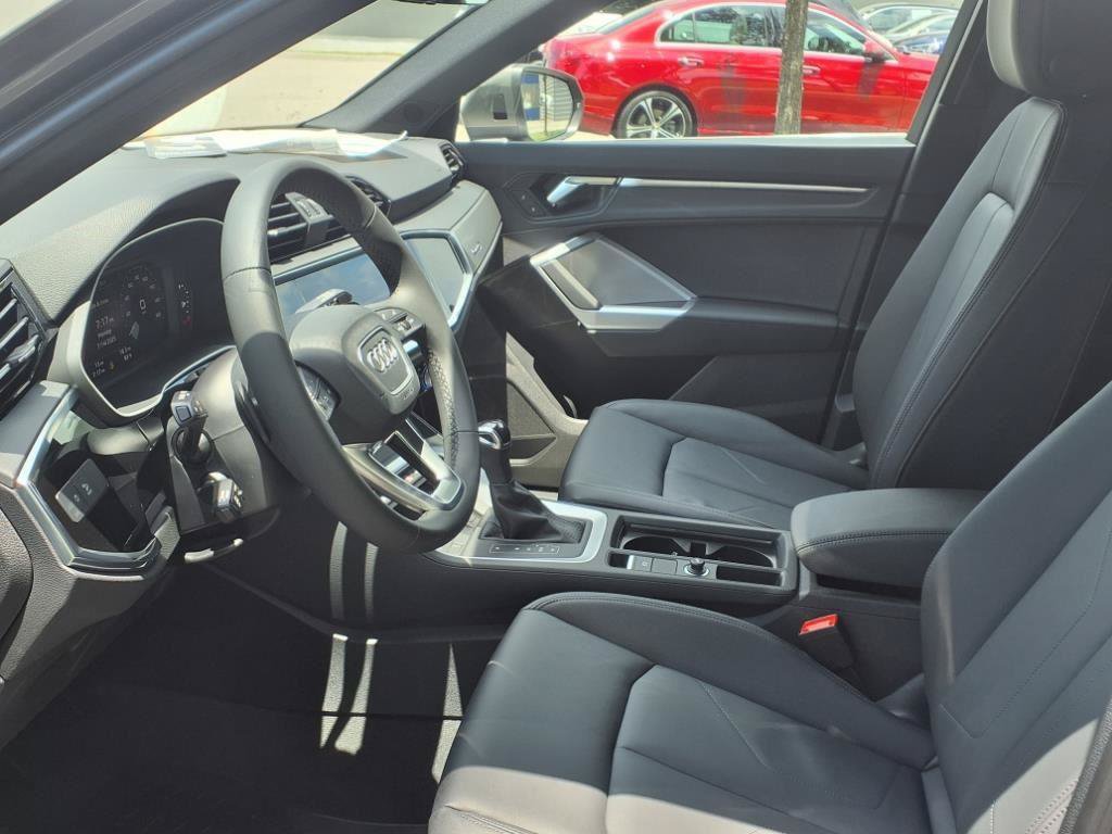 Used 2025 Audi Q3 2.0T Premium AWD/4WD image 13