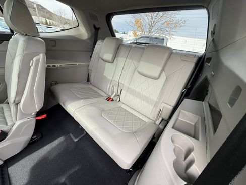 Used 2025 Volkswagen Atlas SEL Premium R-Line image 22