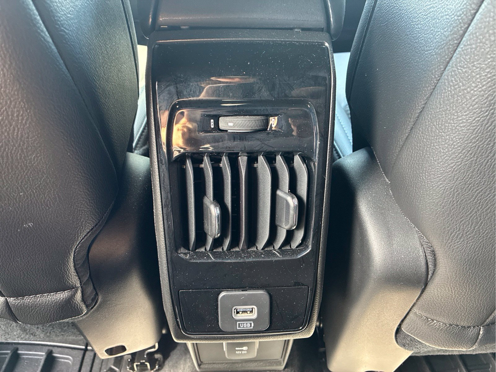 Certified 2025 Jeep Compass Latitude AWD/4WD image 34