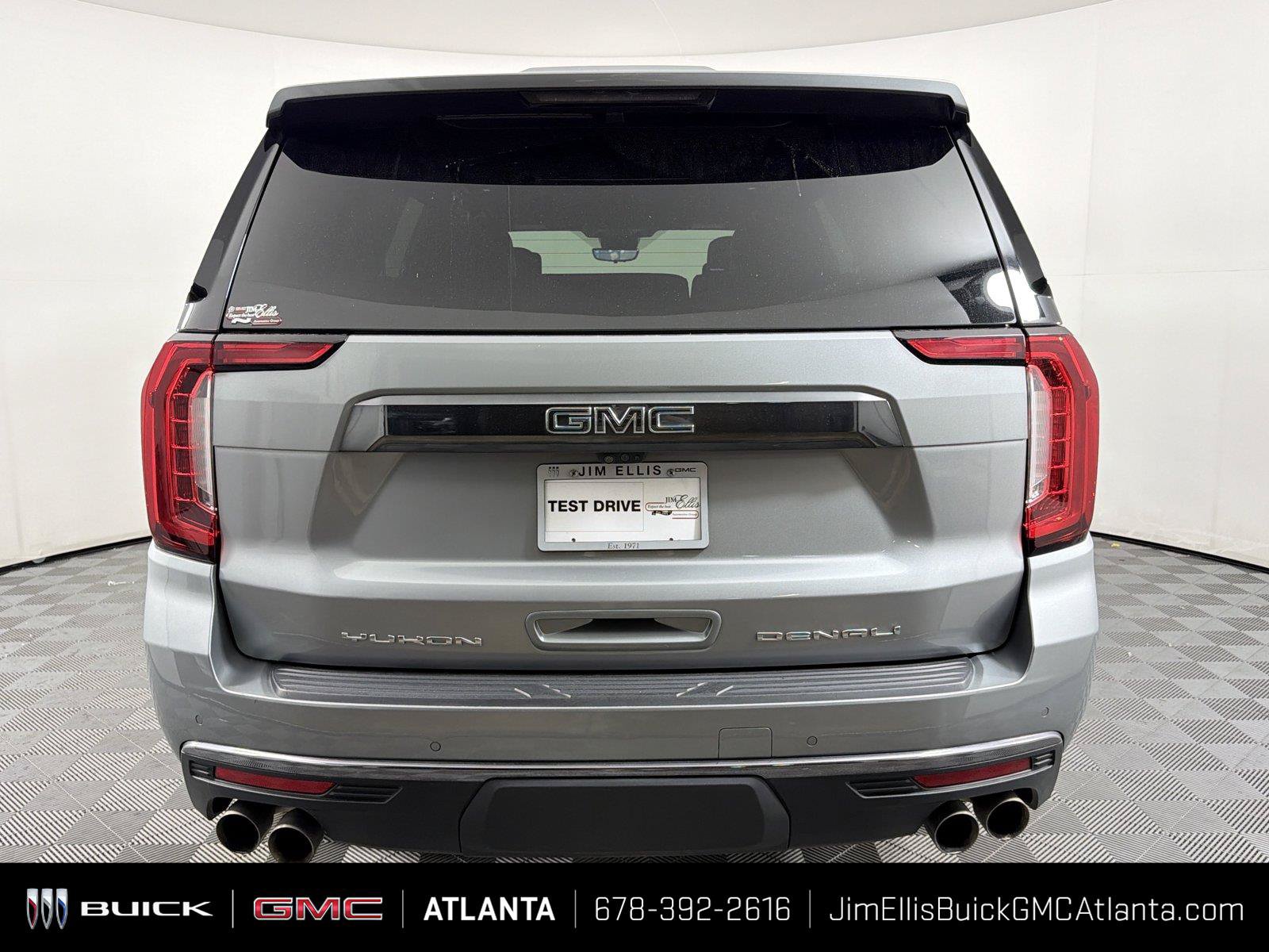 Used 2024 GMC Yukon Denali Ultimate AWD/4WD image 5
