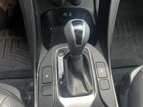 Used 2018 Hyundai Santa Fe Sport 2.0T AWD/4WD image 9