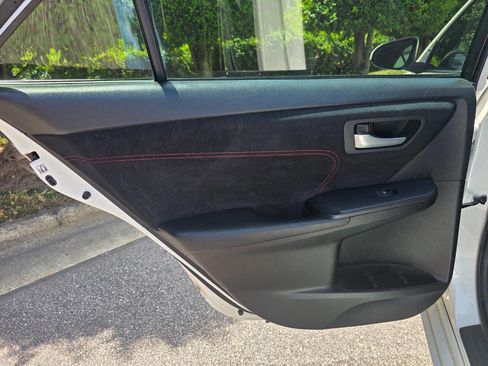 Used 2017 Toyota Camry XSE FWD image 25