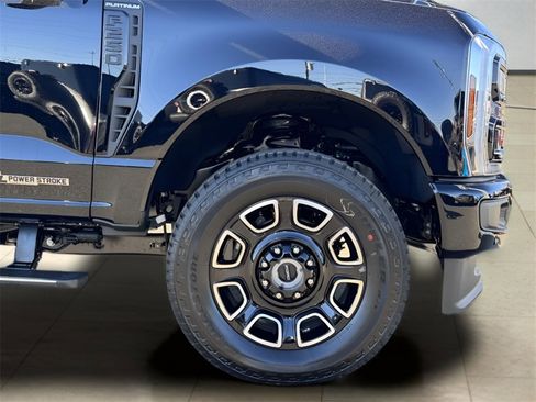 New 2026 Ford F250 Platinum w/ FX4 Off-Road Package image 48
