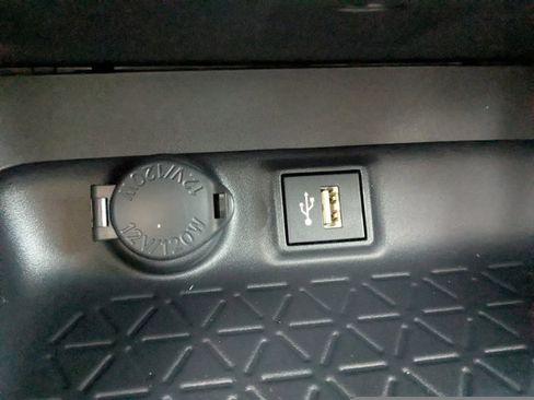 New 2025 Toyota RAV4 LE image 21