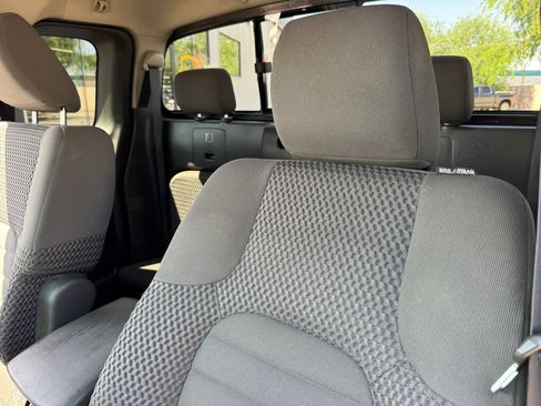 Used 2011 Nissan Frontier SV RWD image 15