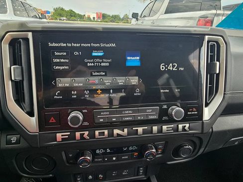 Certified 2025 Nissan Frontier SV w/ SV Convenience Package RWD image 18