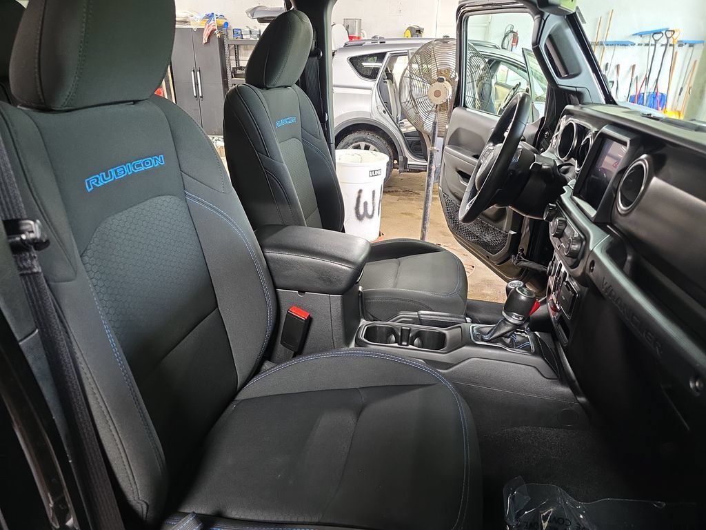 Used 2023 Jeep Wrangler Unlimited Rubicon 4xe AWD/4WD image 10