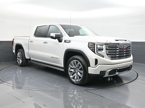 Used 2024 GMC Sierra 1500 Denali w/ Denali Reserve Package AWD/4WD image 18