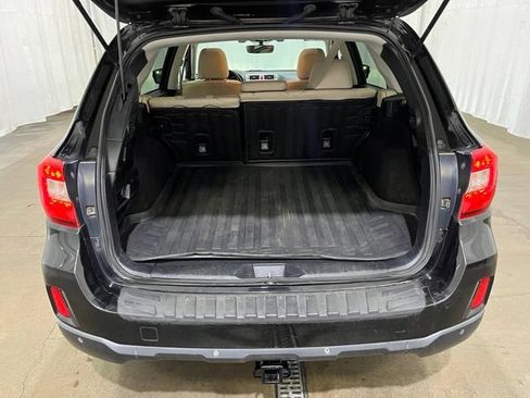 Used 2017 Subaru Outback 2.5i Limited AWD/4WD image 12