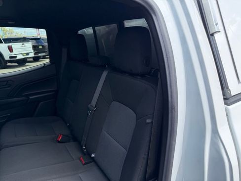 Used 2025 Chevrolet Colorado W/T w/ Advanced Trailering Package RWD image 8