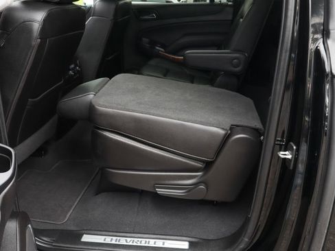 Used 2019 Chevrolet Suburban Premier RWD image 51