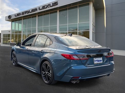 Used 2025 Toyota Camry XSE image 5