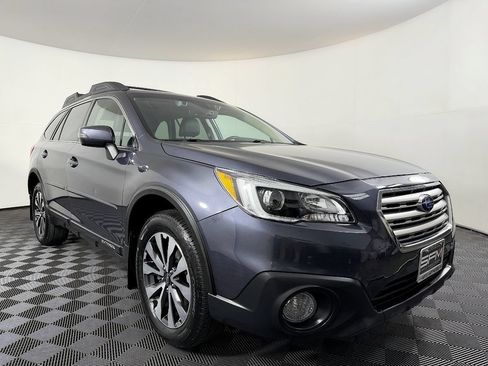 Used 2017 Subaru Outback 3.6R Limited AWD/4WD image 6