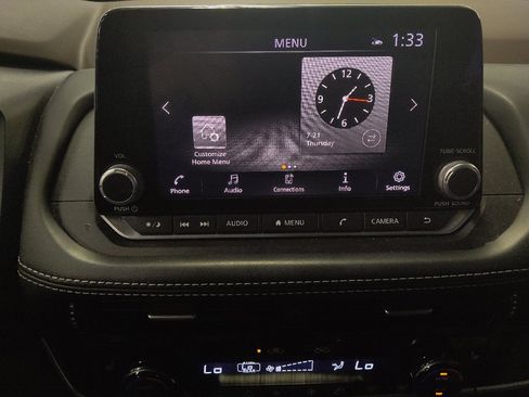 Used 2021 Nissan Rogue SL FWD image 25