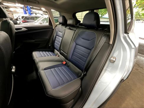 New 2026 Volkswagen Taos SEL image 12