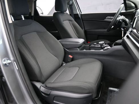 Used 2024 Kia Sportage LX image 46