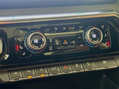 Used 2024 GMC Sierra 1500 Denali Ultimate image 22