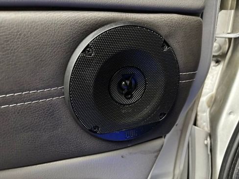 Used 2022 GMC Savana 2500 w/ Enhanced Convenience Package image 29