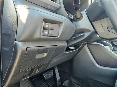 Used 2022 Toyota Highlander LE image 22