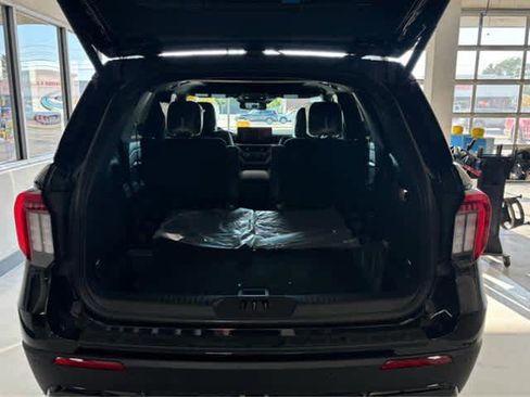 New 2025 Ford Explorer ST-Line w/ Premium Package image 26