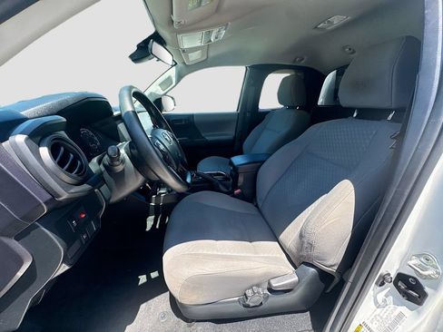 Used 2022 Toyota Tacoma SR RWD image 20