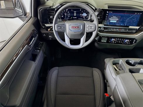 New 2026 GMC Sierra 1500 Elevation image 15